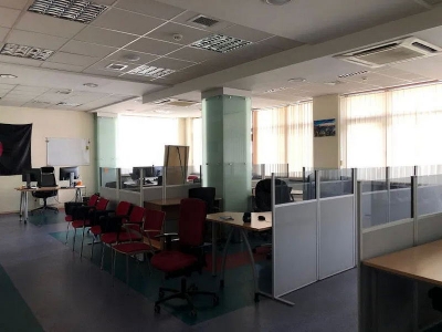 Современный офис метро Политех
