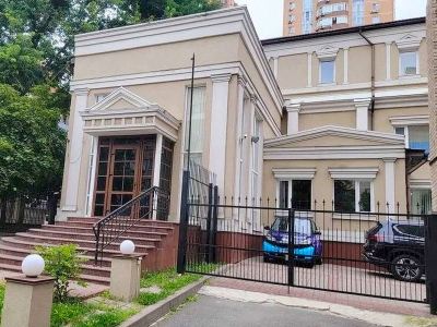 Офисный центр клубного типа на Барбюса