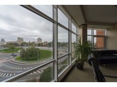 Бизнес центр на Дегтяревской